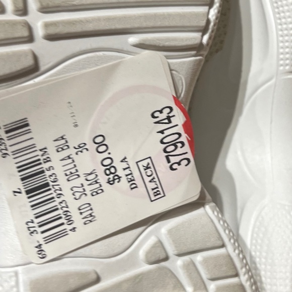 NWT Raid  knit beige sneakers - Picture 2 of 3